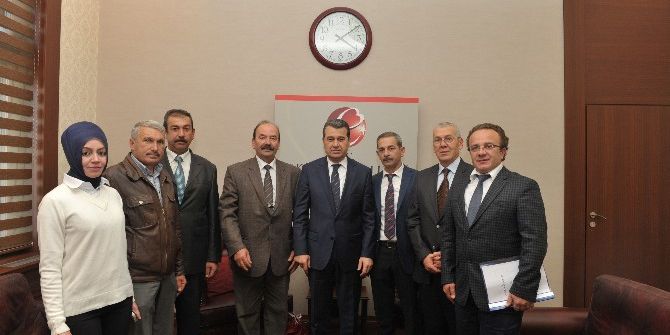 Arı Yetiştiricilerinden Vali Çelik’ Ziyaret