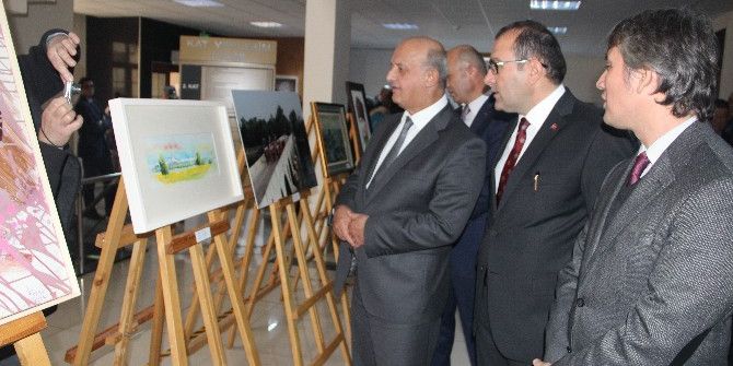 Bu Sefer Öğretmenler Sergi Açtı