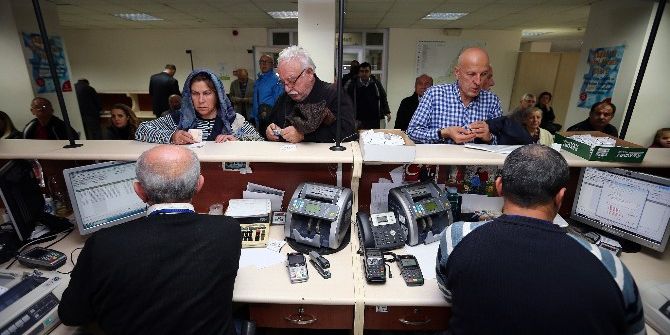 Konak’ta Vezneler Hafta Sonu Da Açık