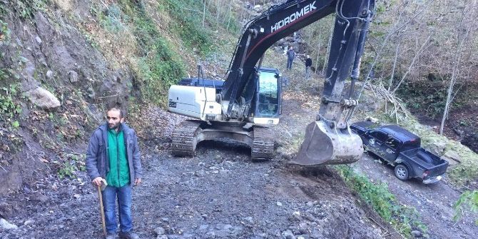 Hastaneye Gitmek İçin Artık Torununun Sırtında Çile Çekmeyecek