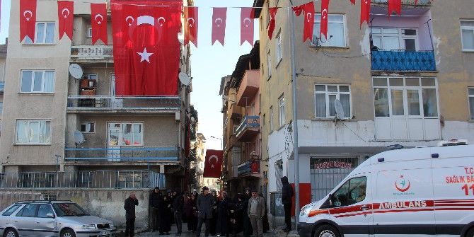 Şehidin Cenazesi Erzurum’a Getirildi