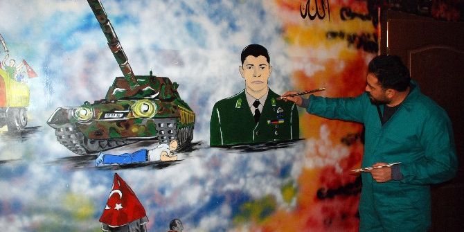 Öğretmen 15 Temmuz Kahramanlarını Okul Duvarlarına Resmetti