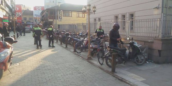 Motosiklet Sürücülerine Ceza Yağdı