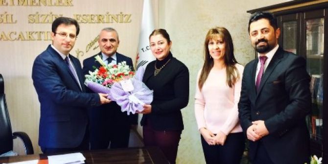 Hakkari’de Öğretmenler Günü Etkinliği