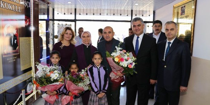 Belediye Başkanı Hasan Kara, Öğretmenlerle Bir Araya Geldi