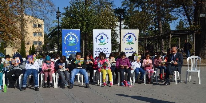 ‘Zamansız Ve Mekansız Okuyoruz’ Etkinliği