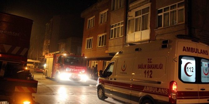 3 Katlı Binada Çıkan Yangın Korkuttu