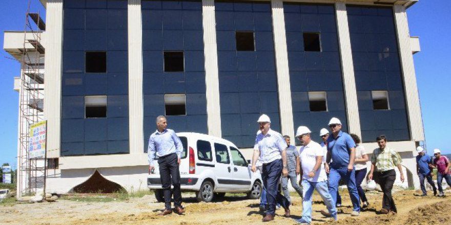 Sinop Üniversitesi İlahiyat Fakültesi İnşaatında Sona Gelindi