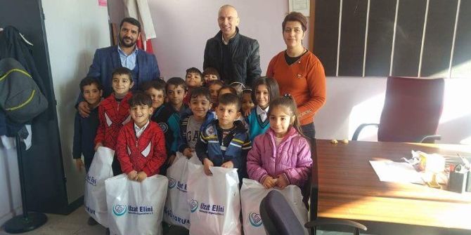 Öğrenciler, Uzat Elini Derneği İle Isınacak