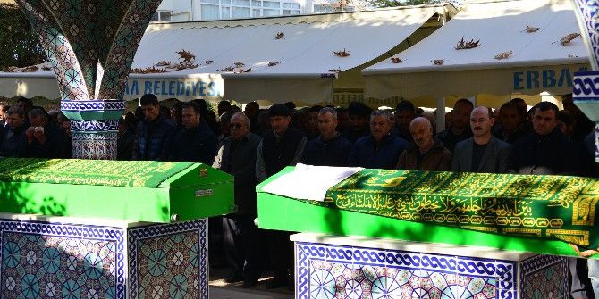 Kazada Hayatını Kaybeden İki Genç Toprağa Verildi