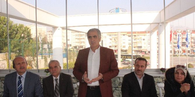 Ak Parti Nilüfer Emekli Öğretmenlerle Buluştu