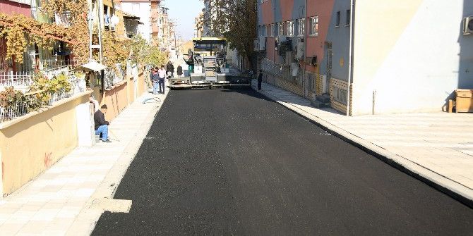Selçuklu Mahallesi’nde Yollar Asfaltlanıyor