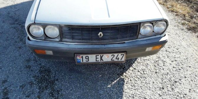 Hareket Halindeki Otomobil Alev Aldı