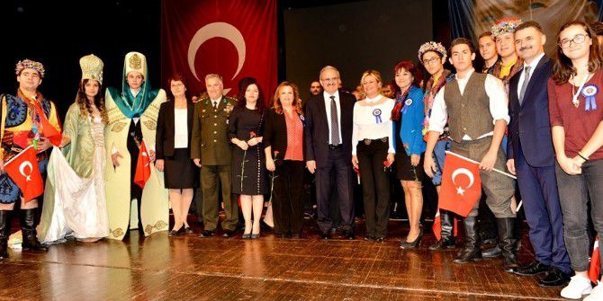 Antalya’da Öğretmenler Günü Coşkusu