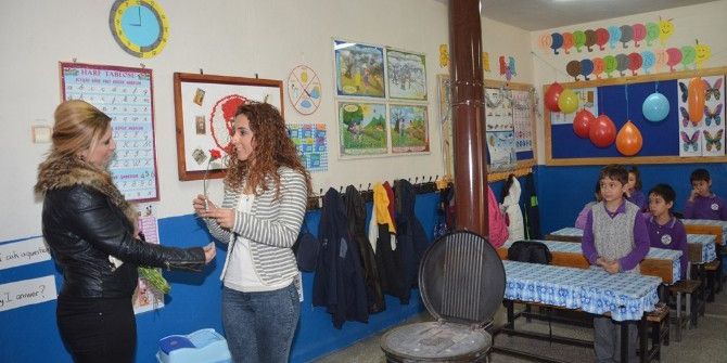 Efeler Belediyesi Öğretmenleri Unutmadı