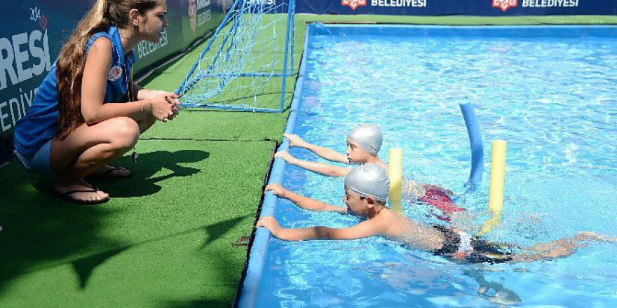 Karesi’de İlk Kulaçlar Atıldı