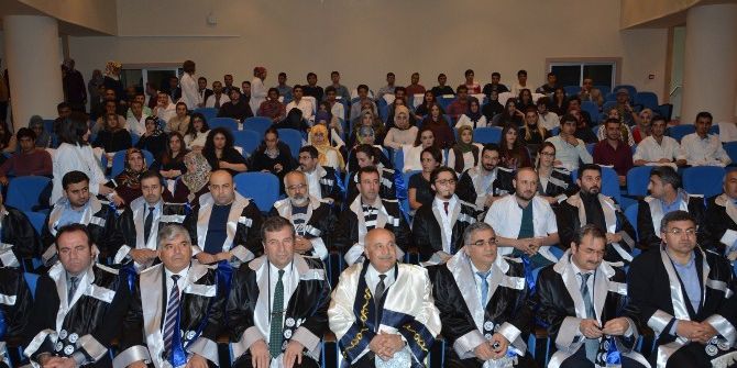 Diş Hekimliği Fakültesi Öğrencileri Önlük Giydi