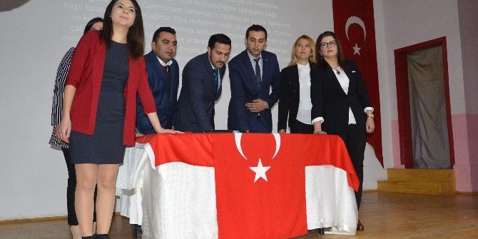 Niksar’da Öğretmenler Günü Kutlandı