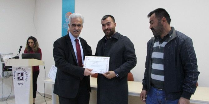Elazığ’da Tavuk Yetiştiricisi Kursiyerine Sertifikaları Verildi