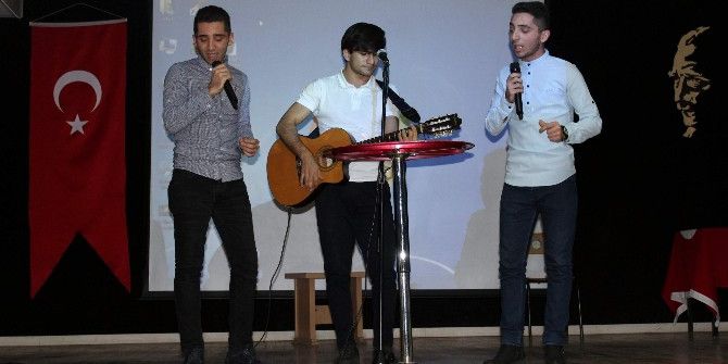 İletişim Öğrencilerinden Öğretmenlere Sürpriz Kutlama