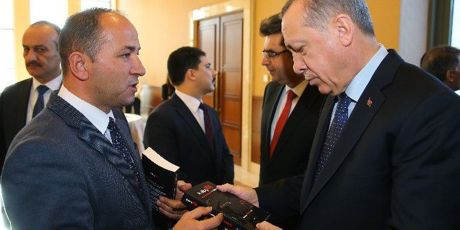Kameramanlar Cumhurbaşkanı Erdoğan’a “Kalkışma”yı Hediye Etti