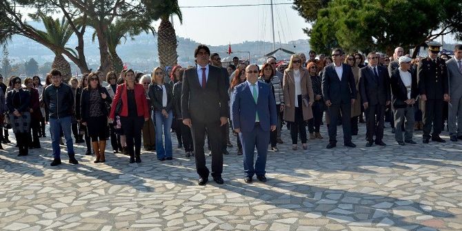Foça’da Öğretmenler Günü Coşkusu