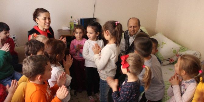 Emekli Felçli Ve Gözleri Görmeyen Öğretmene Vefa Ziyareti