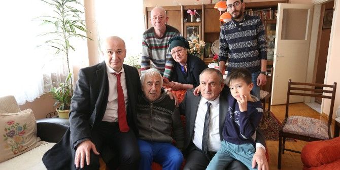 Bolu Belediye Başkanı Yılmaz’dan Efsane Oyuncuya Ziyaret