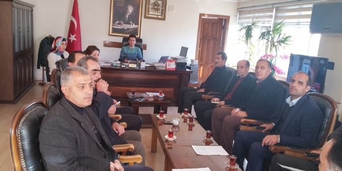 Kaymakam Şahin Muhtarlarla Bir Araya Geldi