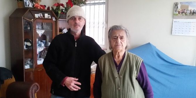 Eyüp’te Balkon Çöktü, Facianın Eşiğinden Dönüldü