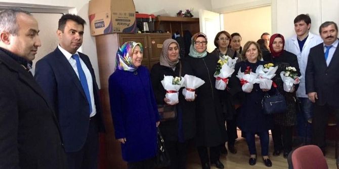 Ak Parti Kadın Kolları Öğretmenler Günü Kutlaması