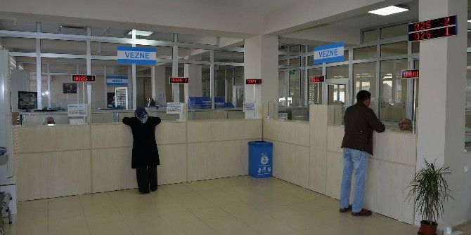 Pamukkale’de Vezneler Hafta Sonu Da Açık