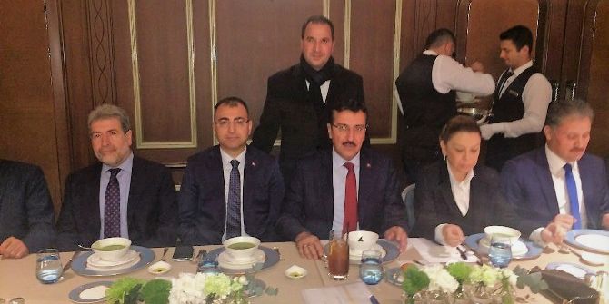 Vali Toprak Ve Bakan Tüfenkci Malatyalı İş Adamlarıyla Bir Araya Geldi