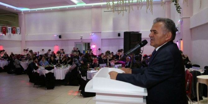 Melikgazi Belediye Başkanı Memduh Büyükkılıç, "Eğitim Ve Eğitimciye Yatırım Yapıyoruz"