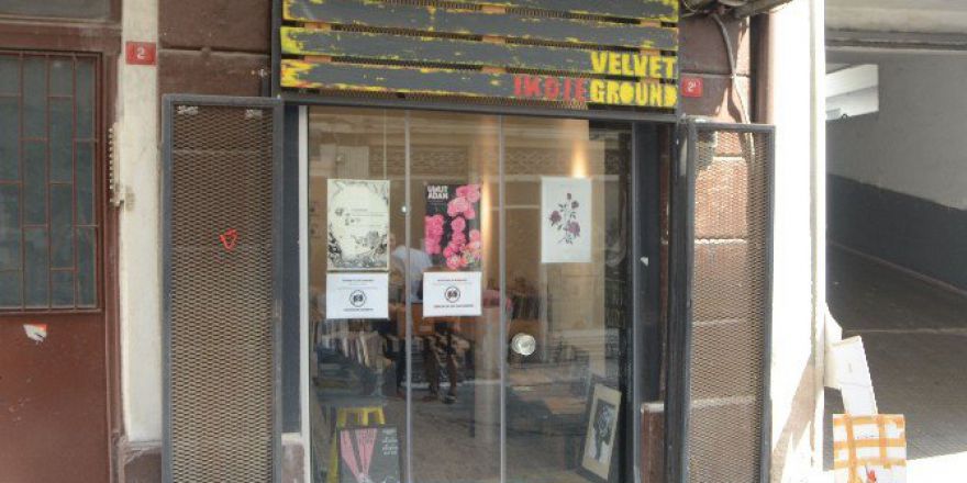 Saldırıya Uğrayan Güney Koreli Plakçı İş Yerini Tekrar Açtı