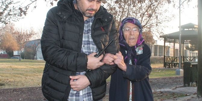 90 Yaşındaki Kadının 480 Bin Lirasını Dolandırdılar