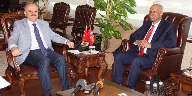 Büyükelçi Selverajah: “Türkiye, Singapur’un Stratejik Ortaklık Kurduğu Birkaç Ülkeden Biridir”