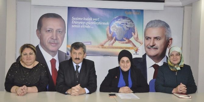 Ak Parti Kadın Kolları Kadına Şiddeti Kınadı