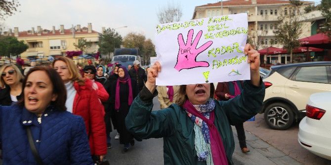 Büyükçekmeceli Kadınlar Şiddete ‘Dur’ Dedi