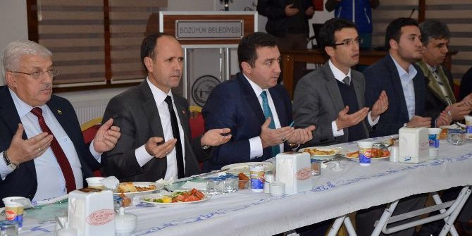 Başkan Bakıcı Ak Parti Kasım Ayı İstişare Toplantısında Projelerini Anlattı