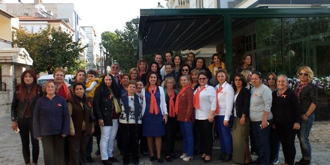 Didim Kadın Meclisi Üyeleri Turuncu Rozetle Dikkate Çekecek