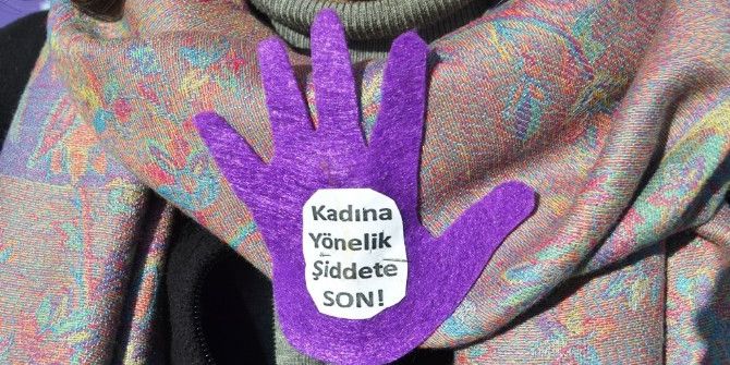 Kadına Yönelik Şiddete ‘Dur’ Diyebilmek İçin Farkındalık Standı Açtılar