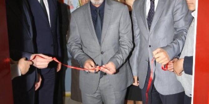 Altınova’da Cihan Yorgun Ortaokulu Algoritma-kodlama-robotik Tasarım Atölyesi Açıldı