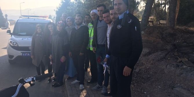 Ak Gençlerden Emniyet Mensuplarına Ziyaret