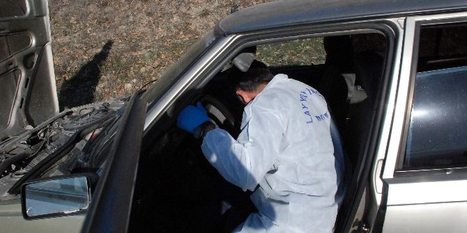 Hırsızlar Yakalanmamak İçin Direksiyon Kılıfını Söktüler