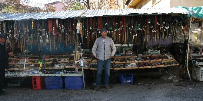 Teknolojiye Direnmeye Çalışıyorlar