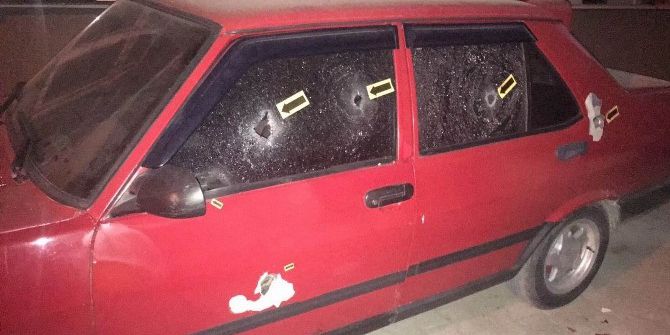 Park Halindeki Otomobil Kurşunlandı