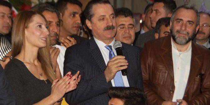 Bakan Çelik’ten Türkülü Açılış