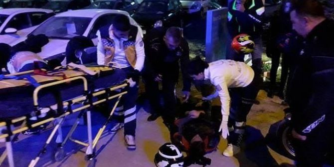 Kaza Yapan Motosiklet Tutkunları Hastaneye Kaldırıldı