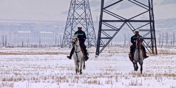 Kırsalda Kaçak Elektriğe Karşı Atlı Ekip